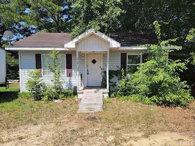 915 Hobbs Street Clayton, NC 27520