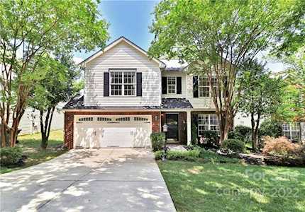 405 Sugar Maple Dr Tega Cay, SC 29708