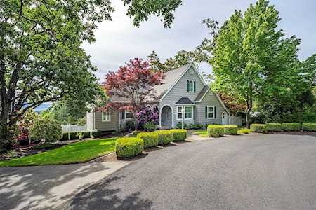 560 Grove St Jacksonville, OR 97530