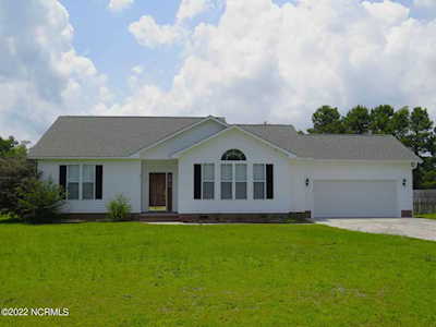 211 Raven Ridge Court Swansboro, NC 28584