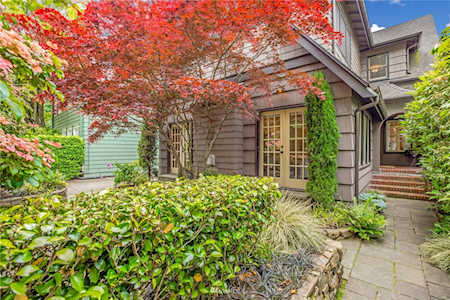 1221 Federal Ave E Seattle, WA 98102
