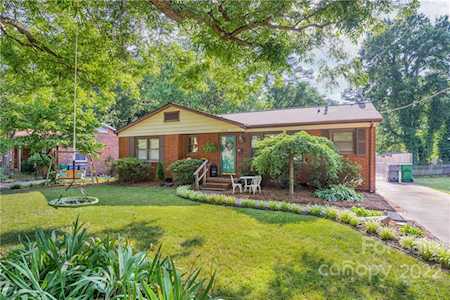 4824 Harcourt Ln Charlotte, NC 28212