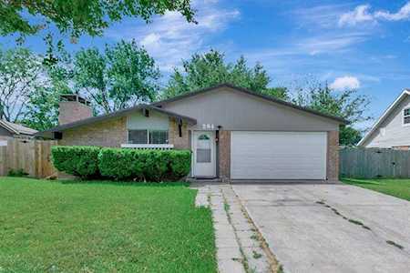 204 Stonecreek Drive Arlington, TX 76014