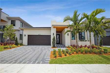 10775 Aqua Court Parkland, FL 33076