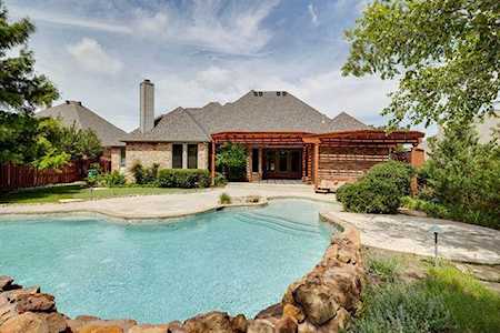 9758 Red Tail Court Fort Worth, TX 76244