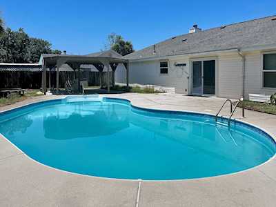 1039 Blvd De La Parisienne Mary Esther, FL 32569