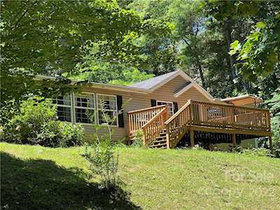 41 Beech Crest Rise Rd Leicester, NC 28748