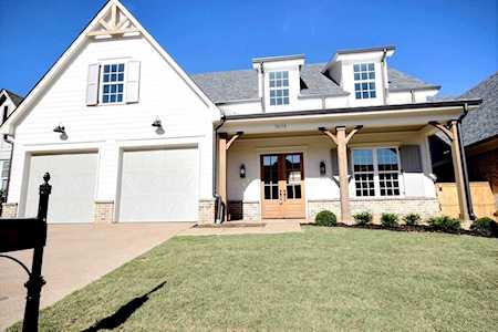 10138 S Cliveden Cir Collierville, TN 38017