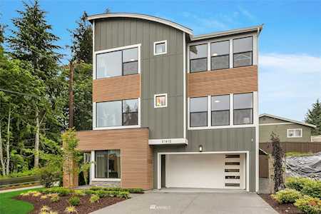 21412 SE 6th Place Sammamish, WA 98074