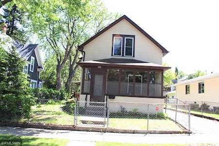 284 Morton Street E Saint Paul, MN 55107