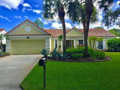 3720 Lancewood Place Delray Beach, FL 33445
