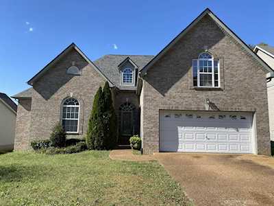 925 Bordeaux Pl Nashville, TN 37207