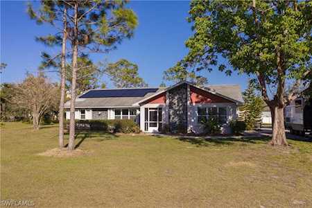 18250 Slater Rd North Fort Myers, FL 33917
