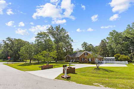 3501 Stratford Road Trent Woods, NC 28562