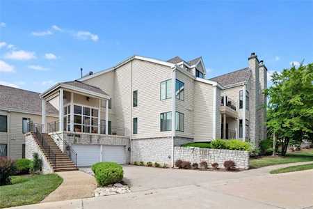 1614 Lake Knoll Dr Lake St Louis, MO 63367