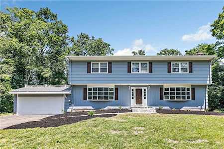 205 West Woods Road Hamden, CT 06518