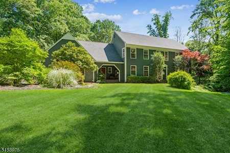 17 Christopher Dr Washington Twp., NJ 07853