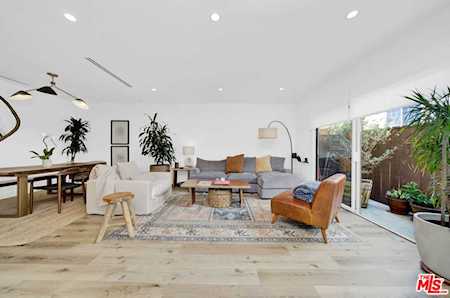4543 Coldwater Canyon Ave Studio City, CA 91604