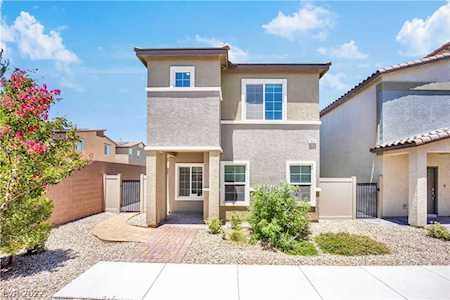 7447 Sunray Point St North Las Vegas, NV 89084