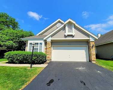 2015 N Dunhill Ct Arlington Heights, IL 60004