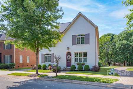 1052 Belmont Village Dr Belmont, NC 28012