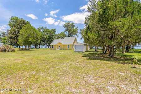 234 Saint Johns Dr Palatka, FL 32177