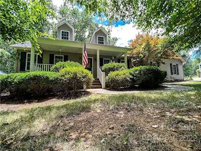 208 Royal Ave Albemarle, NC 28001