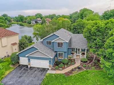 1155 S Trappers Crossing Lino Lakes, MN 55038