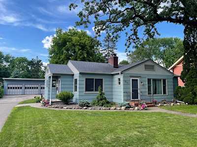 810 Pine Street W Stillwater, MN 55082