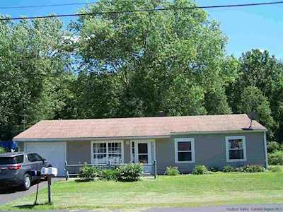 9 Melissa Rd Kingston, NY 12401