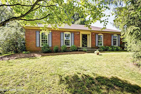 12108 Cloverdale Dr Goshen, KY 40026