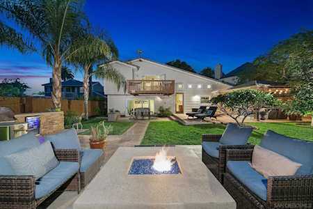 3640 Woodland Way Carlsbad, CA 92008