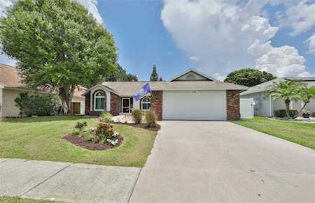 1406 Ventana Dr Ruskin, FL 33573