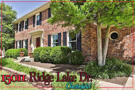 15011 Ridge Lake Dr Chesterfield, MO 63017