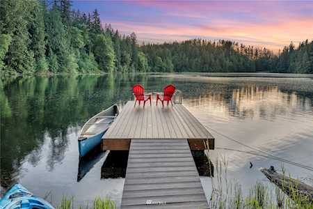 3017 Lake Langlois Rd NE Carnation, WA 98014