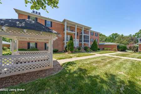 1111 Donard Park Ave Louisville, KY 40218