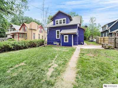 1408 Sumner St Lincoln, NE 68502