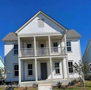 9108 Village Lake Drive Calabash, NC 28467