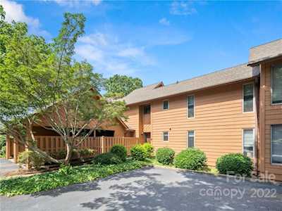 3 Village Dr Asheville, NC 28803