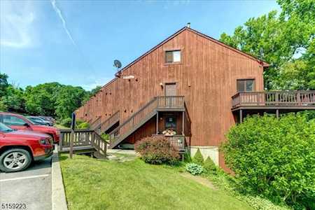 2 Steamboat Dr Vernon Twp., NJ 07462