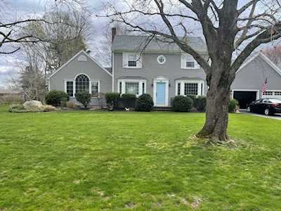 100 Hetherington Dr Swansea, MA 02777