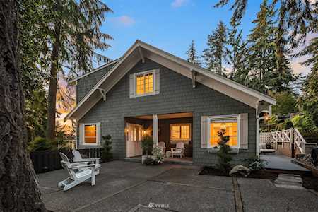 14615 25th Ave SW Burien, WA 98166