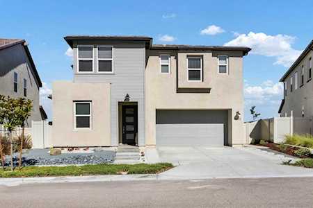 8855 Trailridge Ave Santee, CA 92071