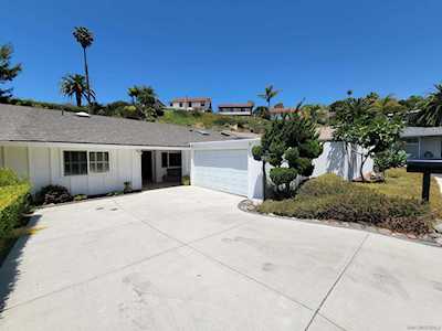 2367 Woodacre Dr Oceanside, CA 92056