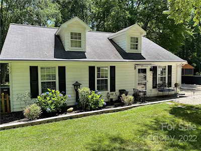 3829 Wonderland Dr Matthews, NC 28104