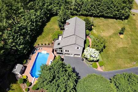 17 Apple Blossom Ln Stow, MA 01775