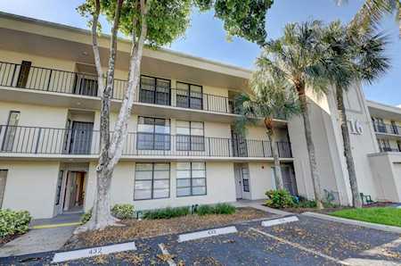 16 Royal Palm Way #202 Boca Raton, FL 33432