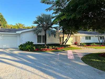 13221 SW 70th Ave Pinecrest, FL 33156