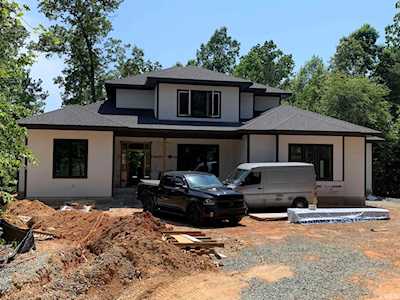 99 Duck Bill Pittsboro, NC 27312