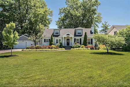 866 N Taylor Ave Kirkwood, MO 63122